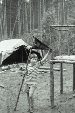 1985-07 08 Jez.Białe k. Machar Szarotka obóz stały Buchtowisko 110 fot. J.Kaszuba.jpg