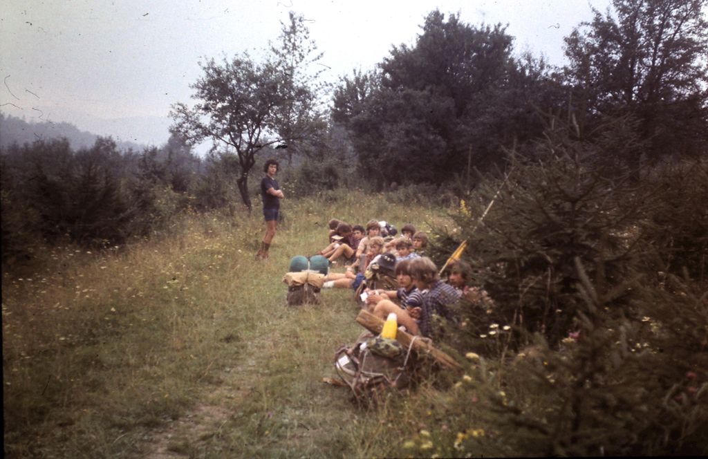 Plik:1974 Obóz wedrowny. Bieszczady . Watra 014 fot. Z.Żochowski.jpg