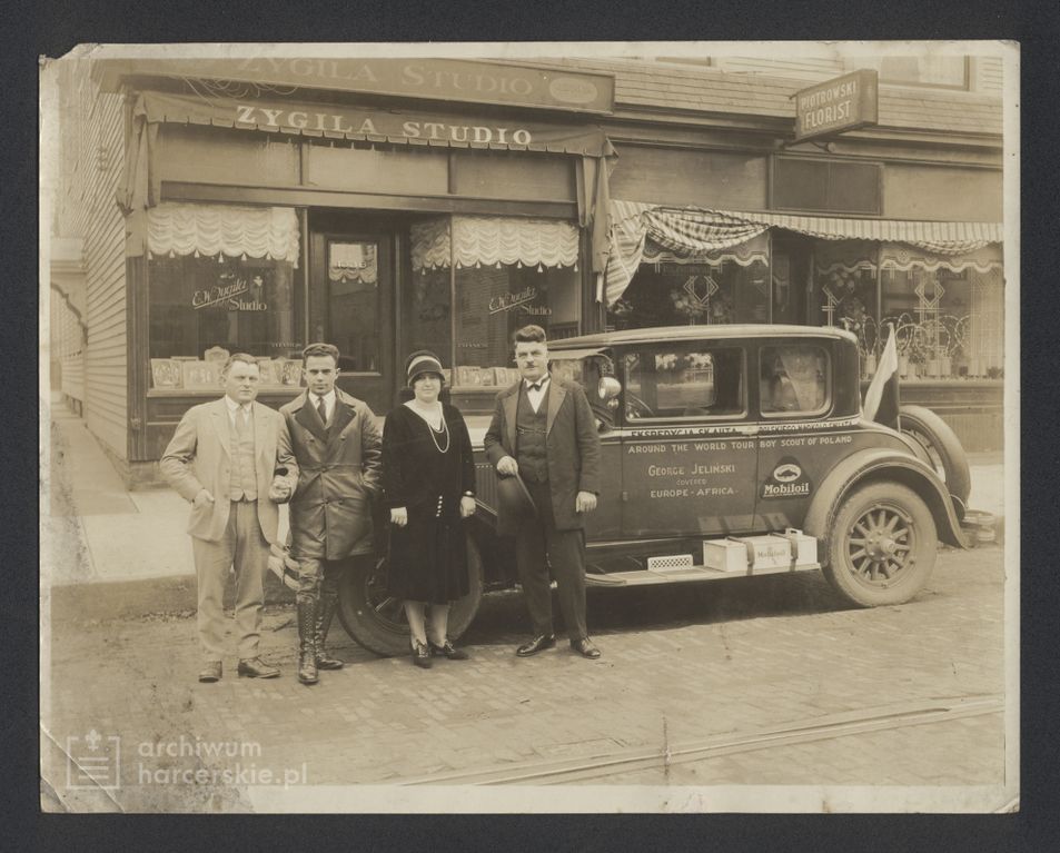 Plik:1927-11 USA Toledo 002.jpg