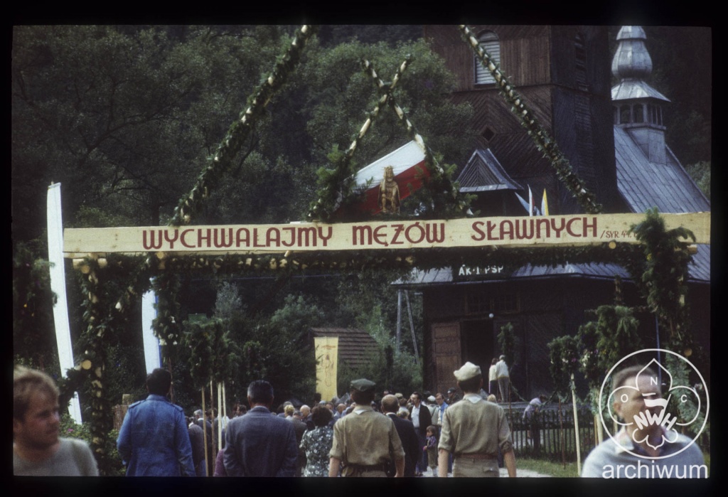 Plik:1984-08 Bieszczady Obóz Kręgu Instruktorskiego Zielone Płomienie z Opolszczyzny (diapozytywy) 131.JPG