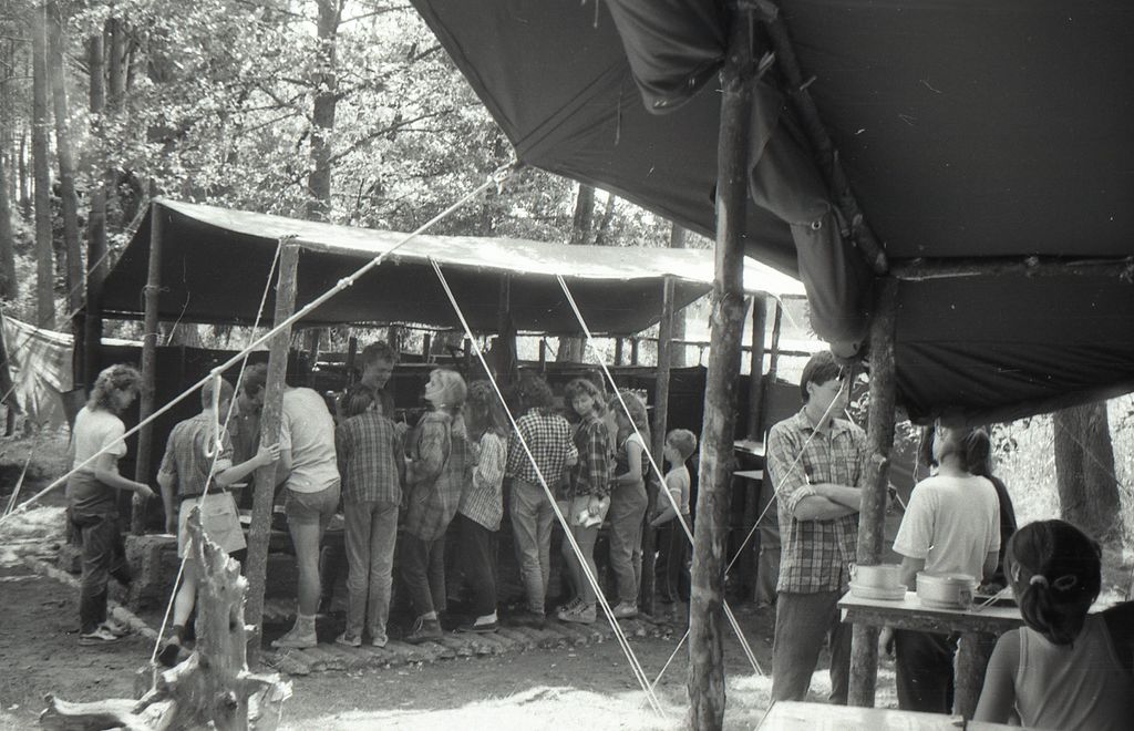 Plik:1988 Obóz Uroczysko. J.Gant. Szarotka 188 fot. J.Kaszuba.jpg