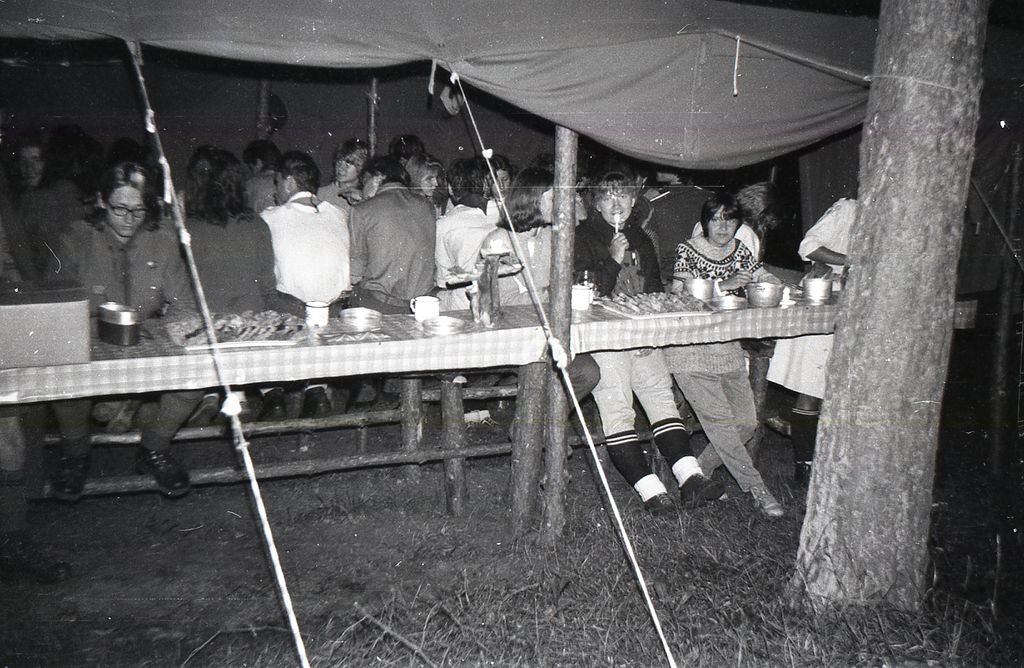 Plik:1988 Obóz Uroczysko. J.Gant. Szarotka 277 fot. J.Kaszuba.jpg