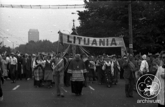 1987-06 Warszawa Biala Sluzba 15.jpg