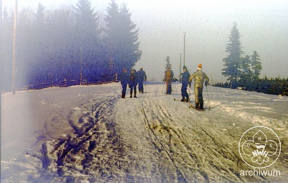 1984-01 Kisielówka Zimowisko Kręgu Instruktorskiego Zielone Płomienie z Opolszczyzny nr 021.JPG
