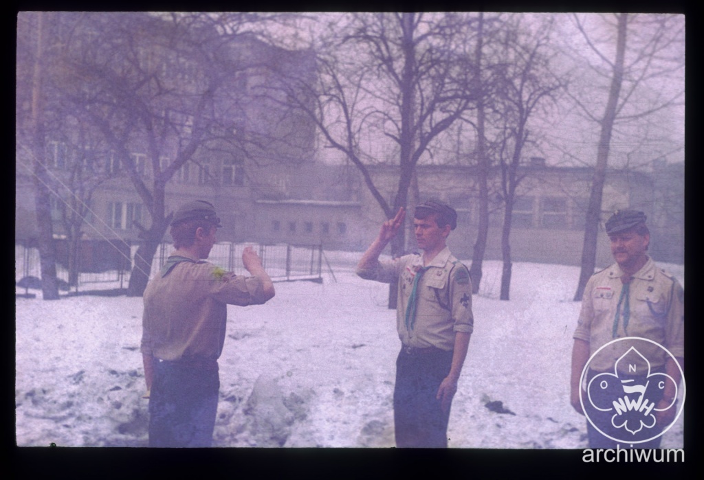 Plik:1987-02 Żywiec Zimowisko 3 NDH Niepołomni ze Szczepu Puszcza 023.jpg