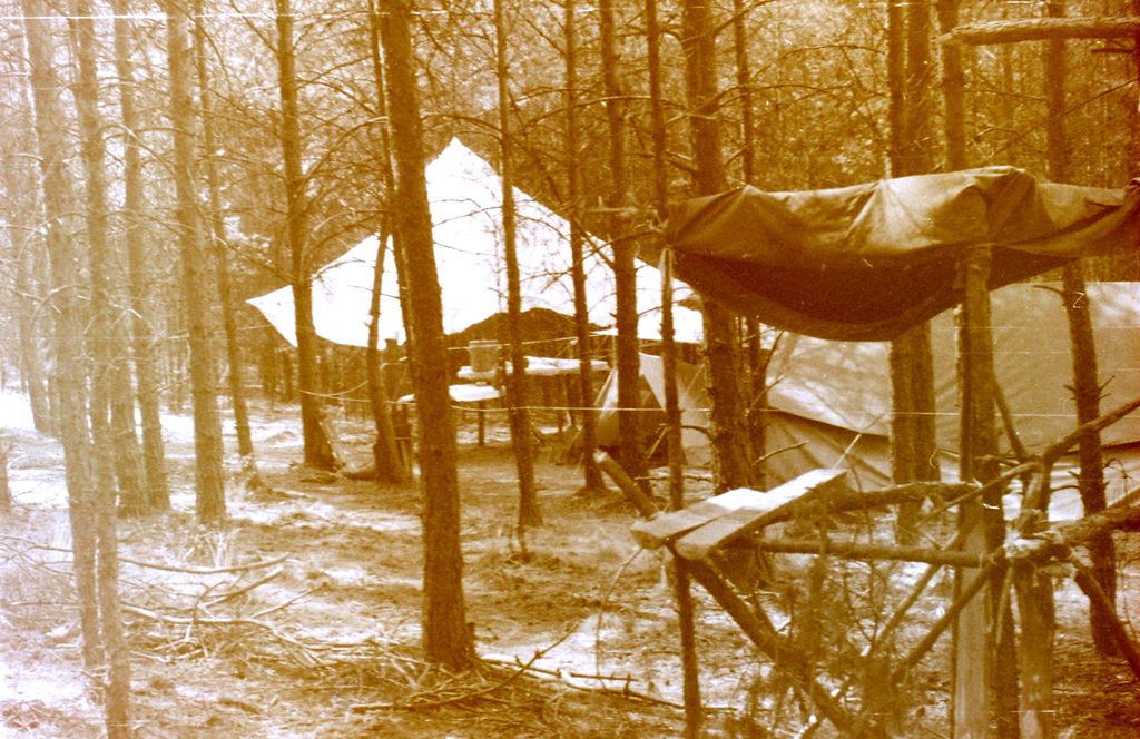 Plik:1982 Obóz Puszcza. Szarotka159 fot. J.Kaszuba.jpg