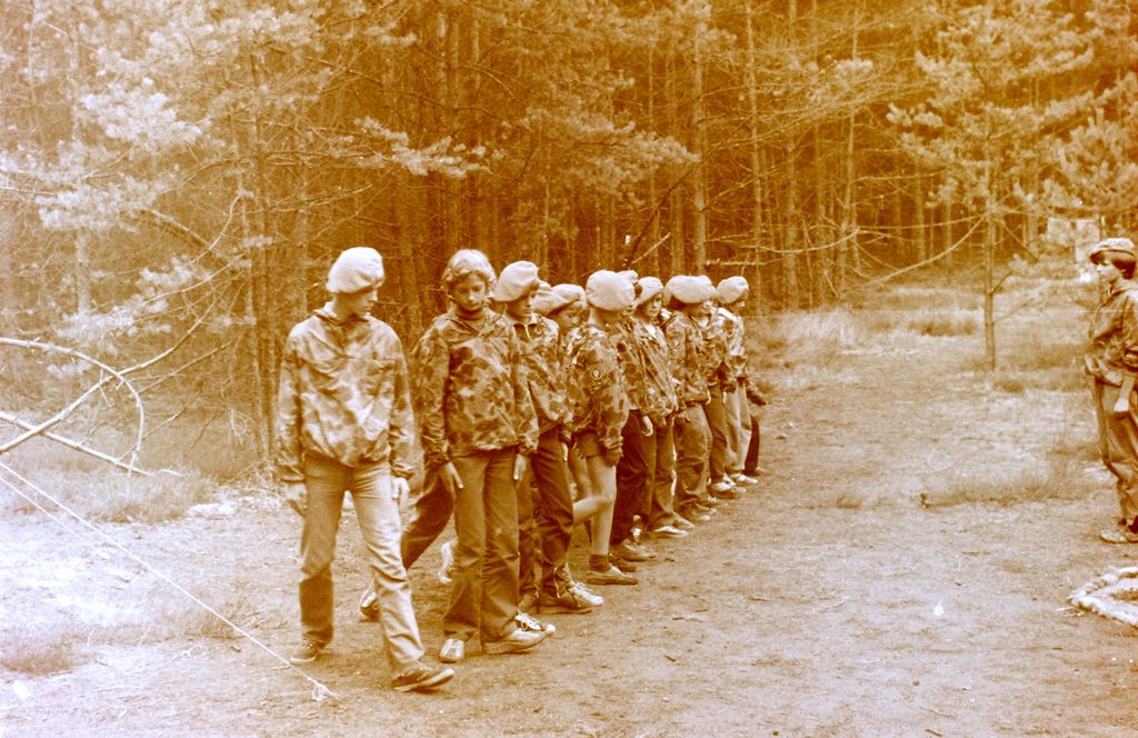 Plik:1982 Obóz Puszcza. Szarotka163 fot. J.Kaszuba.jpg