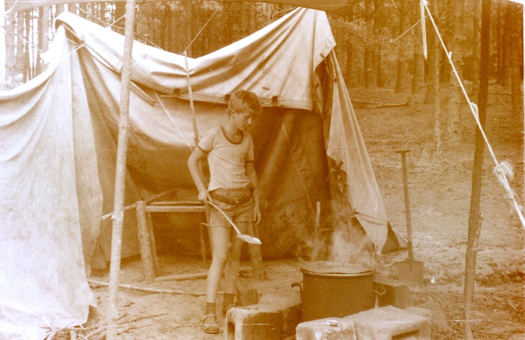 Plik:1982 Obóz Puszcza. Szarotka151 fot. J.Kaszuba.jpg