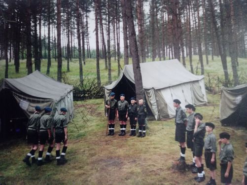 2001 Trzebuń. Obóz stały 95 GDH. Szarotka011 fot. P. i J. Ojowscy.jpg