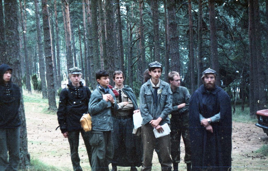 Plik:1991 Obóz Avalon. Jez. Czyste. Szarotka 198 fot. J.Kaszuba.jpg