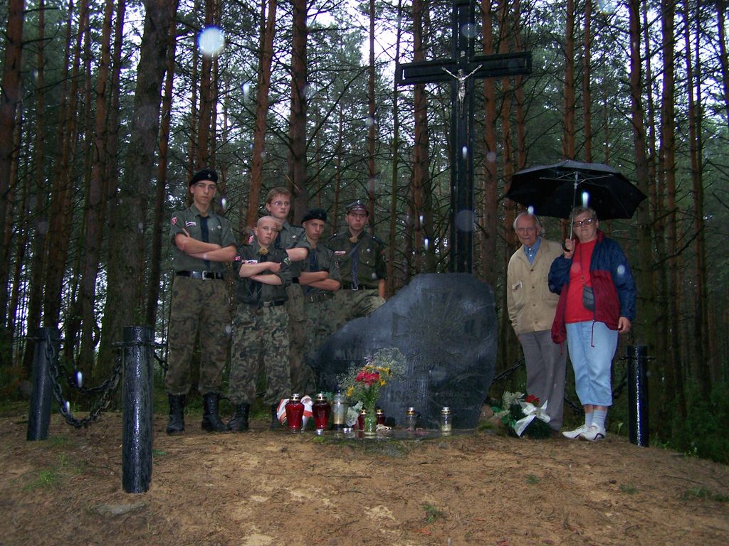 Plik:2007 Wędrówka na Białorusi. 95 GDH. Szarotka001 fot. K.Nagel.jpg