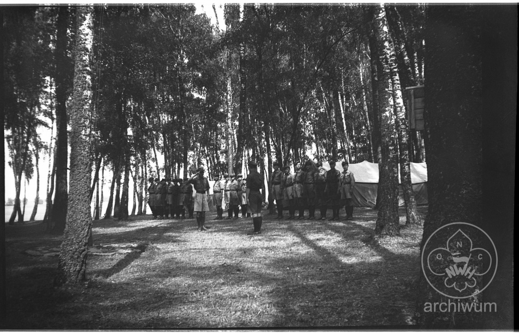 Plik:1935 Kalino k. Główna obóz XV ŁDH 008.jpg