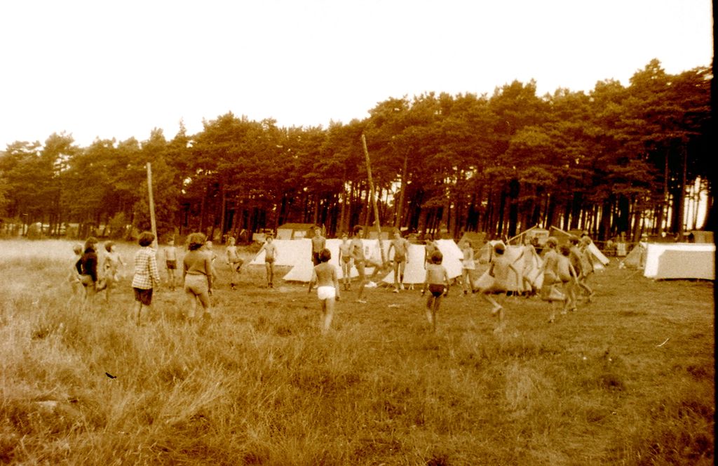 Plik:1978 Obóz Jantar. Szarotka180 fot. Z. Żochowski.jpg