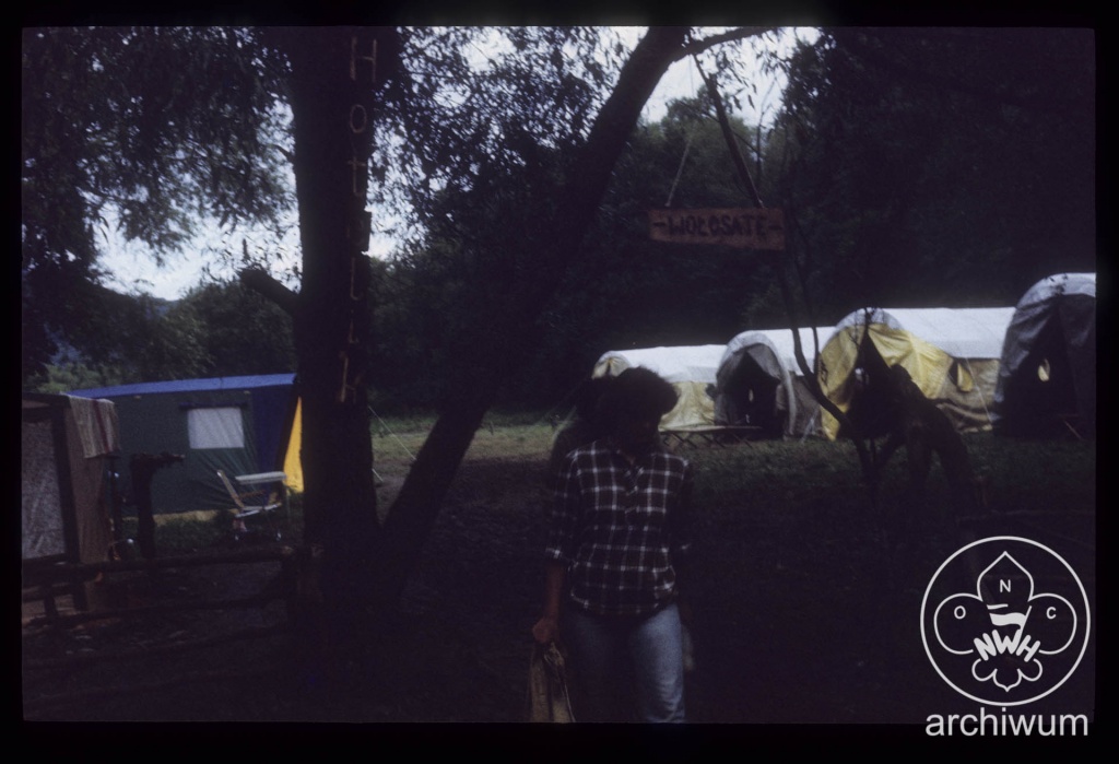 Plik:1984-08 Bieszczady Obóz Kręgu Instruktorskiego Zielone Płomienie z Opolszczyzny (diapozytywy) 034.JPG