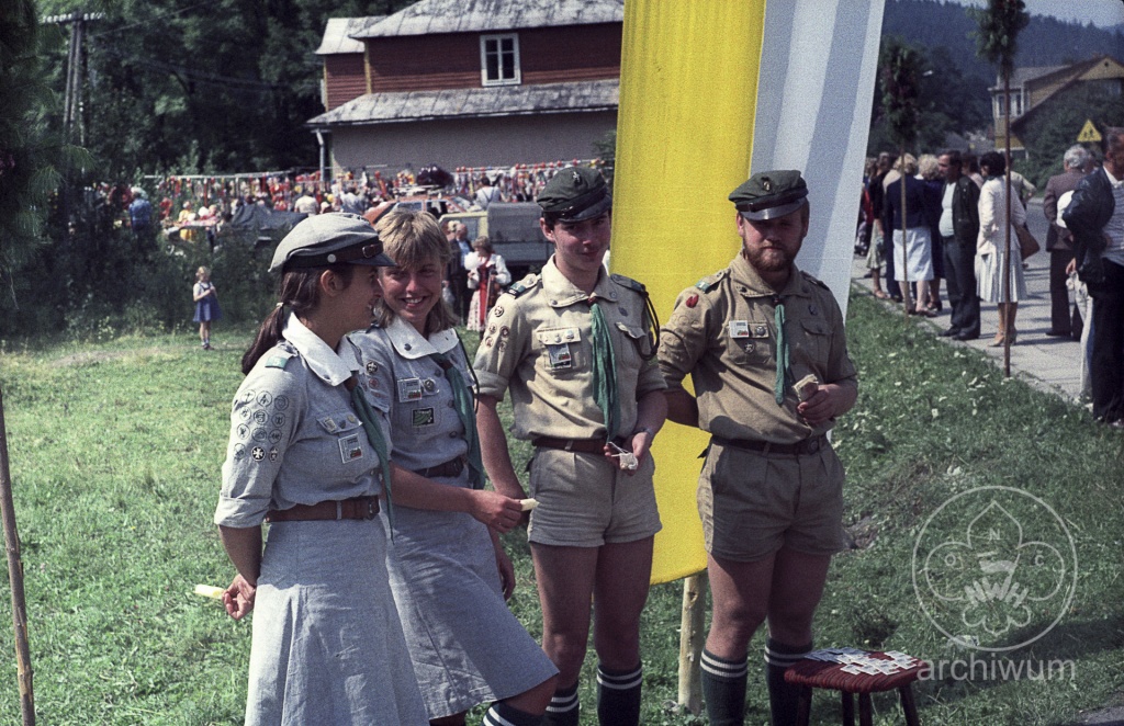 Plik:1984-08 Szczawa Zlot Kombatantów i Harcerzy 003.jpg