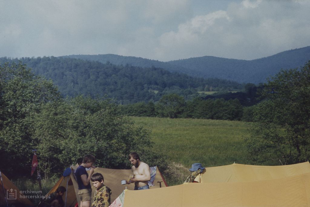 Plik:1980-07 Obóz Beskid Szarotka fot.J.Kaszuba 021.jpg