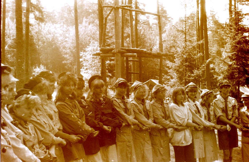 Plik:1988 Obóz Uroczysko. J.Gant. Szarotka 388 fot. J.Kaszuba.jpg
