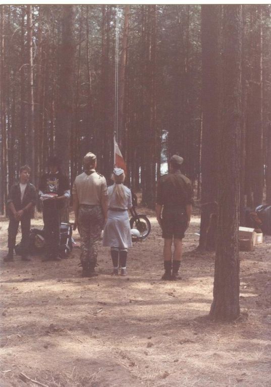 Plik:1992 Obóz stały nad J.Kotel. Szarotka 021 fot. J.Kaszuba.jpg