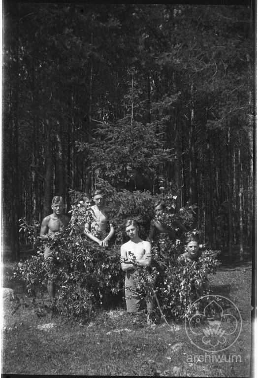 Plik:1935 Kalino k. Główna obóz XV ŁDH 014.jpg