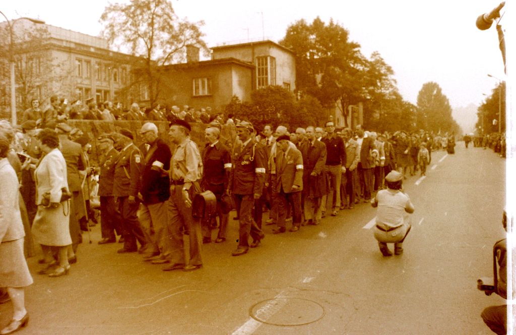 Plik:1981 Jubileuszowy ZLot Harcerstwa. Kraków, Szarotka 072 fot. S.Kaszuba i Z.Żochowski.jpg