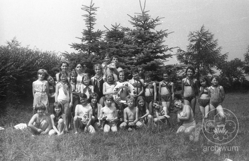 Plik:1985-07 Kolonia zuchowa IV Szczepu ZHP z Opolszczyzny 043.jpg