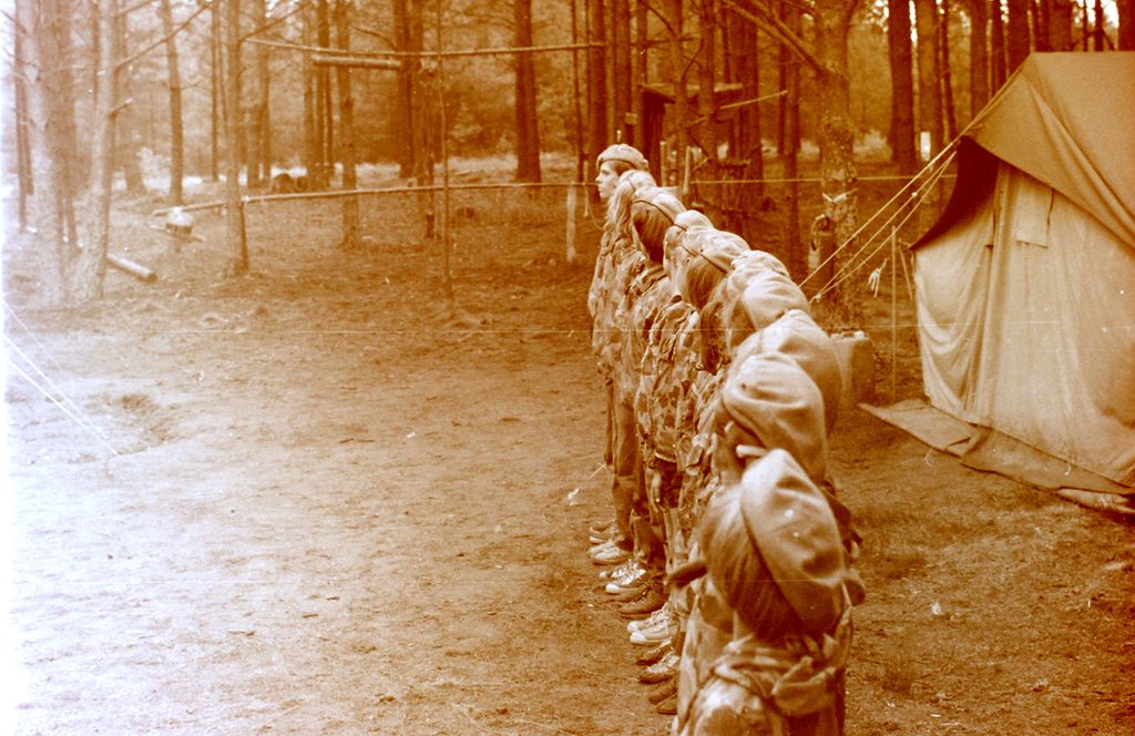 Plik:1982 Obóz Puszcza. Szarotka161 fot. J.Kaszuba.jpg