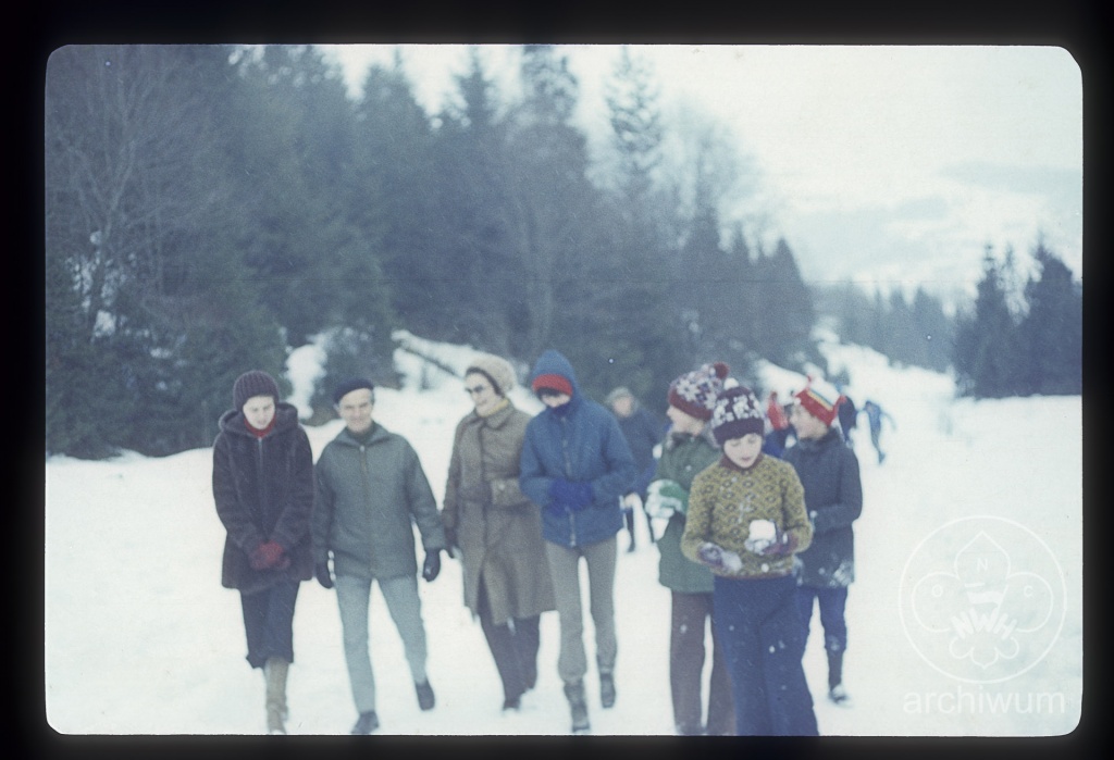 Plik:1978-01 Limanowa zimowisko IV Szczep 009 fot. J.Bogacz.jpg