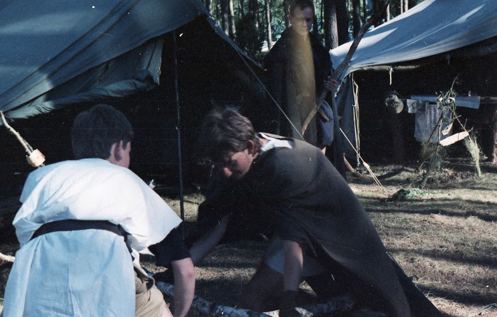 Plik:1991 Obóz Avalon. Jez. Czyste. Szarotka 247 fot. J.Kaszuba.jpg