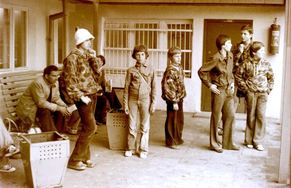 1976 Obóz wedrowny Jantar. Pobrzeżem Bałtyku. Watra 001 fot. Z.Żochowski.jpg