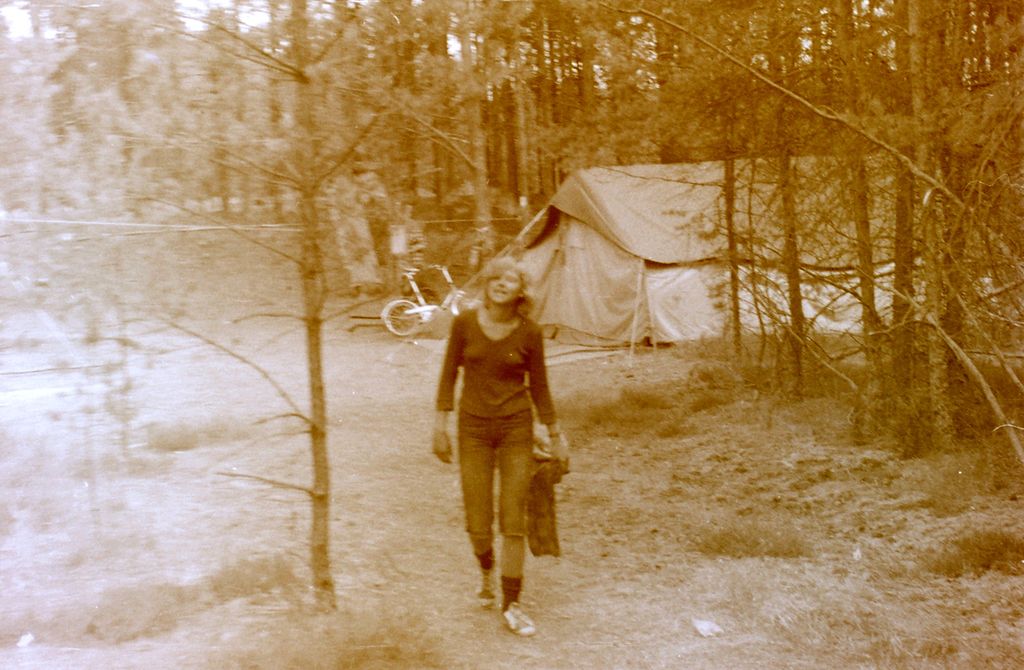 Plik:1982 Obóz Puszcza. Szarotka199 fot. J.Kaszuba.jpg