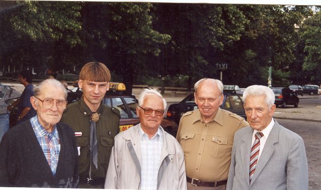 2001 Wilno. Wyjazd 95 GDH. Szarotka007 fot. P. i J. Ojowscy.jpg