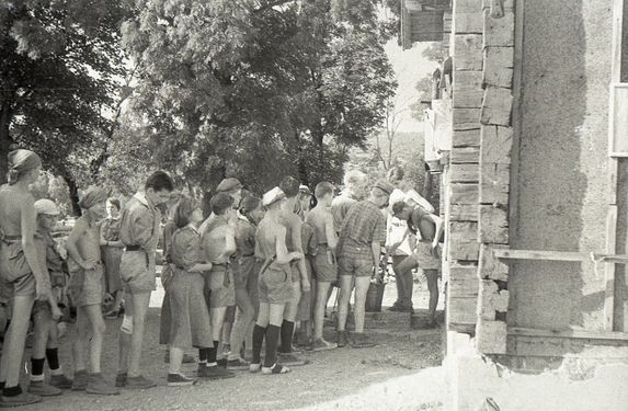 1956-60 Obóz wędrowny. Bieszczady. 2 GDH Watra 041 fot. Z.Żochowski.jpg