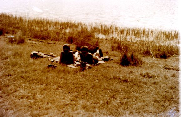 1956-60 Obóz harcerzy z Gdyni. Watra072 fot. Z.Żochowski.jpg