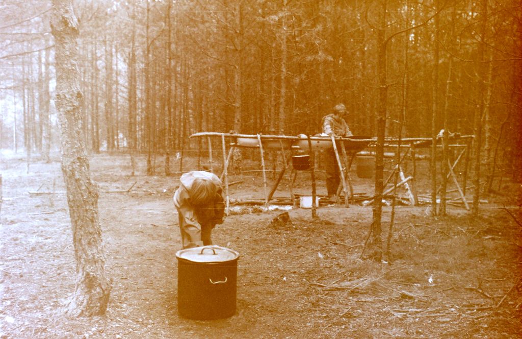 Plik:1982 Obóz Puszcza. Szarotka168 fot. J.Kaszuba.jpg