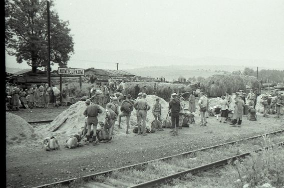 1957-58 Obóz stały w Bieszczadach. Watra 172 fot. Z.Żochowski.jpg