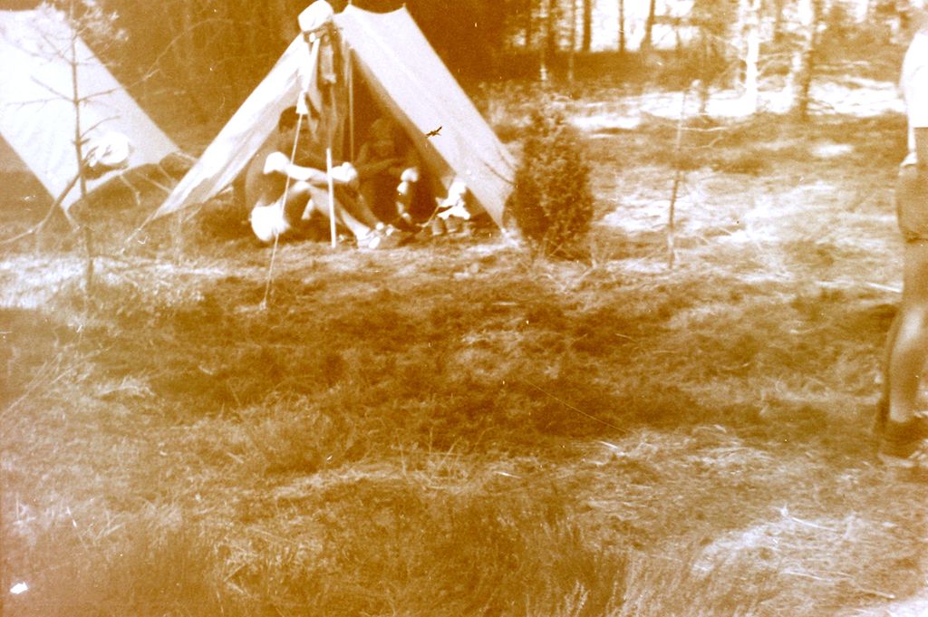 Plik:1982 Obóz Puszcza. Szarotka191 fot. J.Kaszuba.jpg