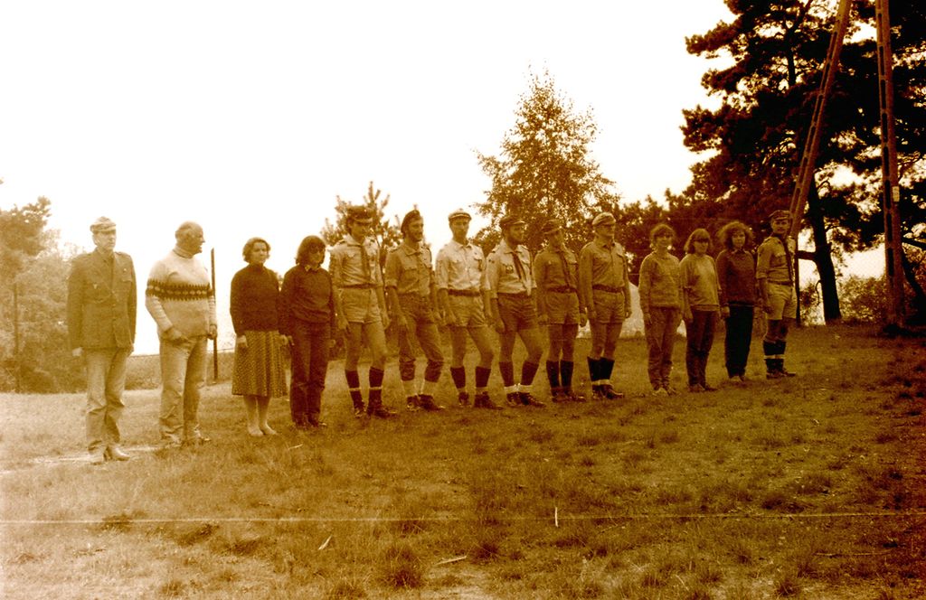 Plik:1985 Piaski. Harcerska Szkoła Orląt . Szarotka019 fot. J.Kaszuba.jpg