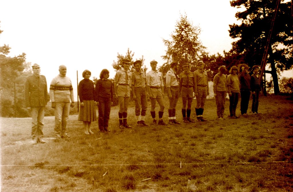 Plik:1985 Piaski. Harcerska Szkoła Orląt . Szarotka018 fot. J.Kaszuba.jpg