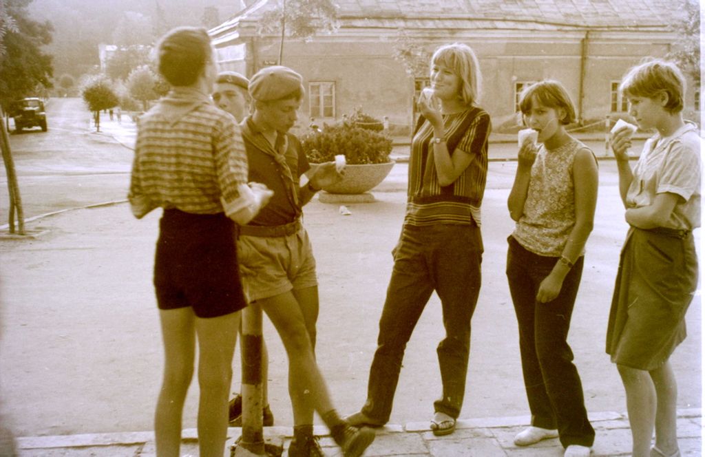Plik:1966 Obóz wędrowny w Bieszczadach. 2 GDH Watra 027 fot. Z.Żochowski.jpg