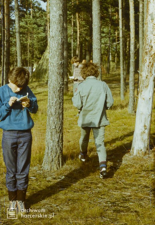 Plik:1984-07 08 Wycinki Duże Szarotka obóz stały Bór fot.J.Kaszuba 009.jpg