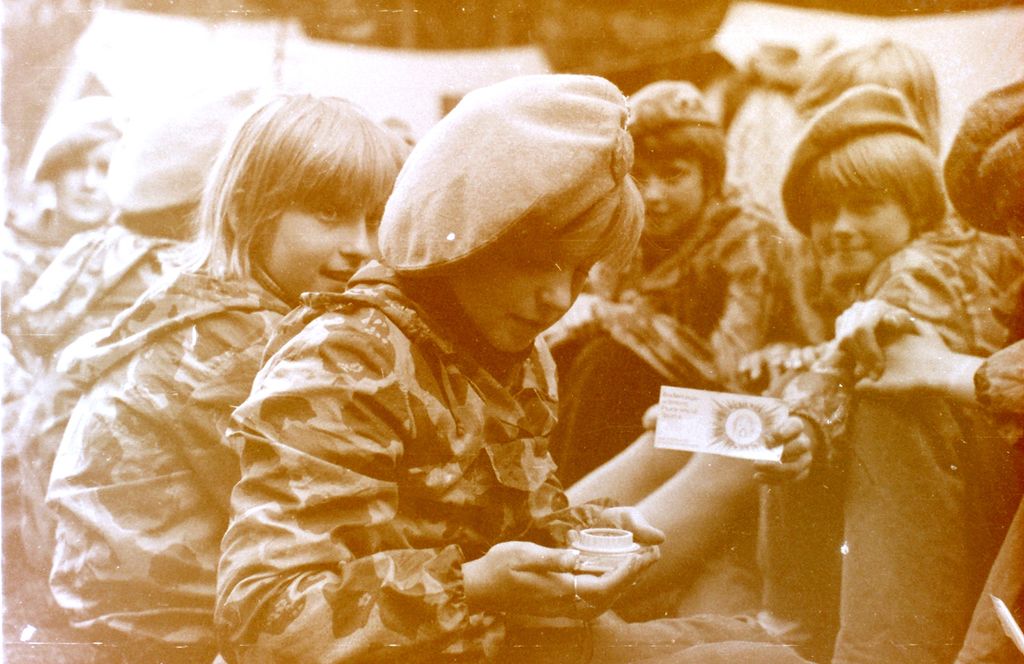 Plik:1982 Obóz Puszcza. Szarotka207 fot. J.Kaszuba.jpg