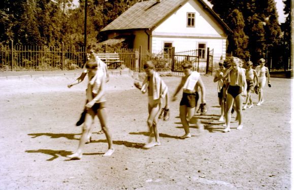 1966 Obóz wędrowny w Bieszczadach. 2 GDH Watra 010 fot. Z.Żochowski.jpg