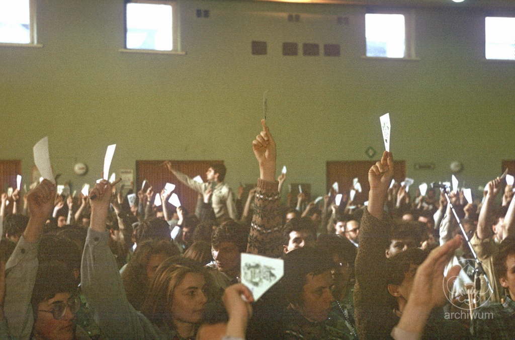 Plik:1989 I zjazd ZHR Sopot MSt (38).jpg