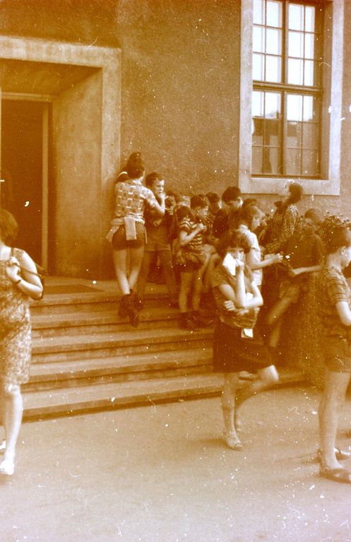 Plik:1966-69 Obóz wędrowny Wyspa Wolin, Szczecin. Watra 058 fot. Z.Żochowski.jpg