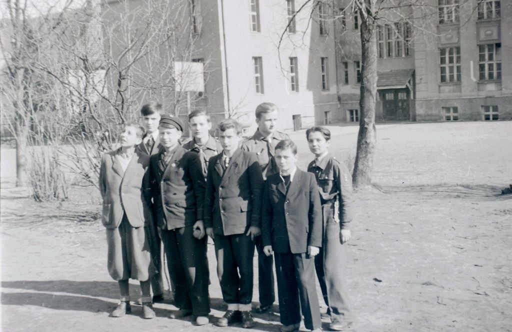 Plik:1947-48 Harcerstwo w Gdańsku. Watra 021 fot. Z.Żochowski.jpg