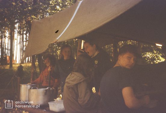 1991-07 Obóz Avalon. jez. Czyste. Poj.Kaszubskie. Szarotka 088 fot. J.Kaszuba.jpg
