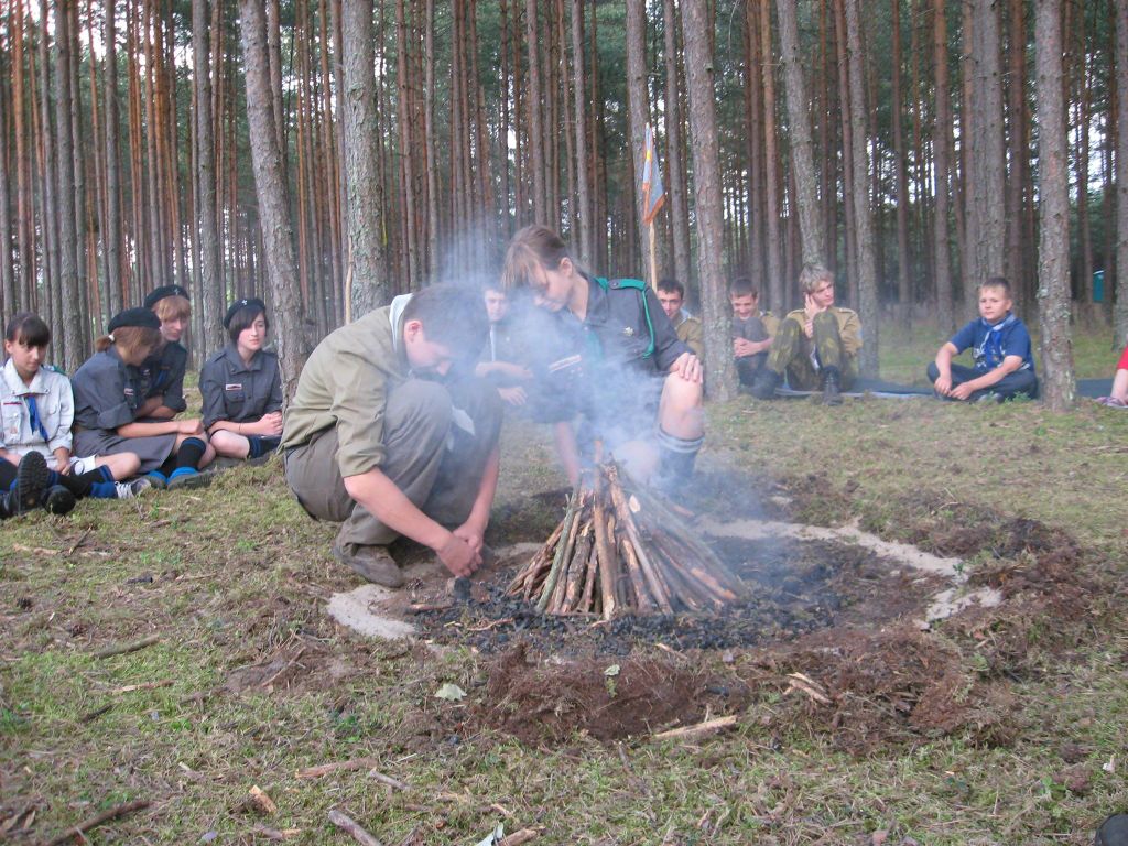 Plik:2009 Obóz Bąk. 95 GDH. Szarotka027 fot. P.Ojowski.jpg