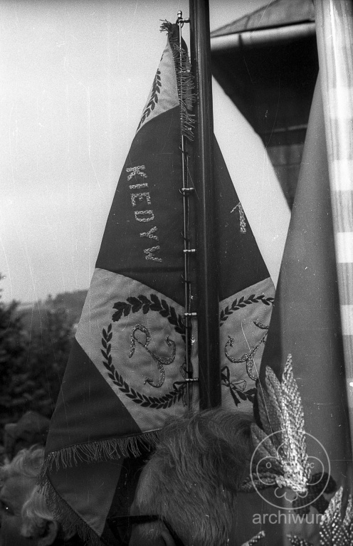 Plik:1984-08 Szczawa Zlot Kombatantów i Harcerzy 018.jpg