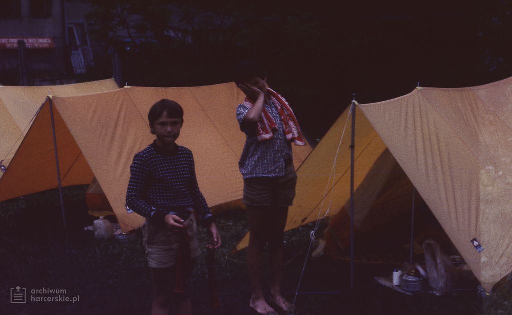Plik:1980-07 Obóz Beskid Szarotka fot.J.Kaszuba 039.jpg