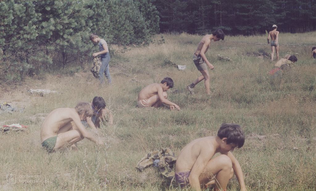 Plik:1981-07 08 Wycinki Duże Obóz Eleusis Szarotka fot.J.Kaszuba 008.jpg